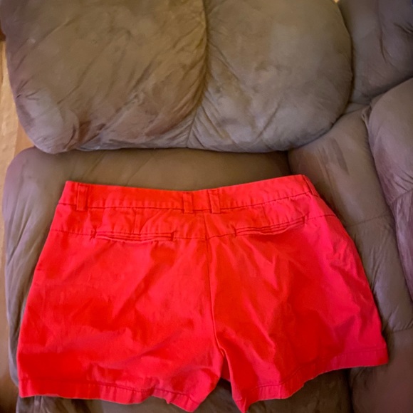 Shorts - Picture 2 of 3